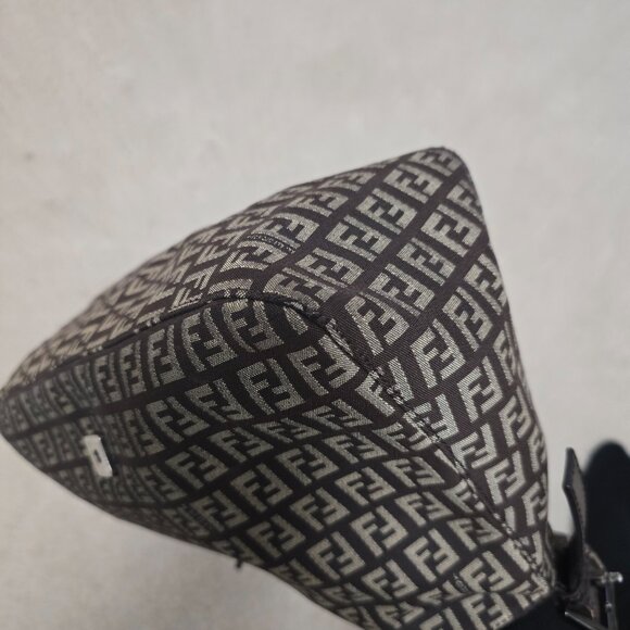 Authentic Fendi brown canvas signature FF Baguette Bag - Picture 12 of 15